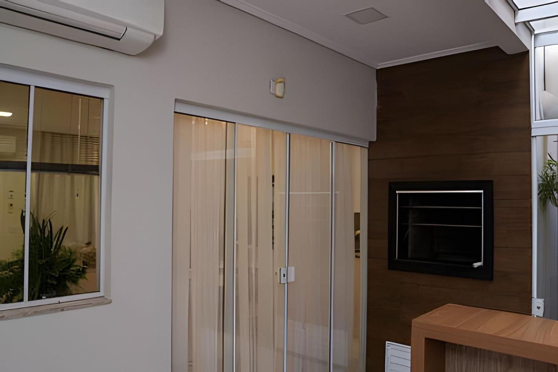 Casa de férias Sobrado Com 1 2 Ar 1km Shopping Jl